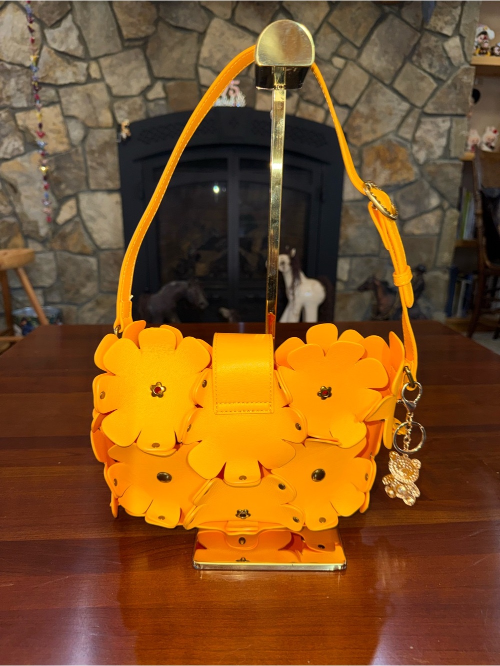 NWOT Kurt Geiger London Chelsea Flowers with Dust-bag - Picture 2 of 9